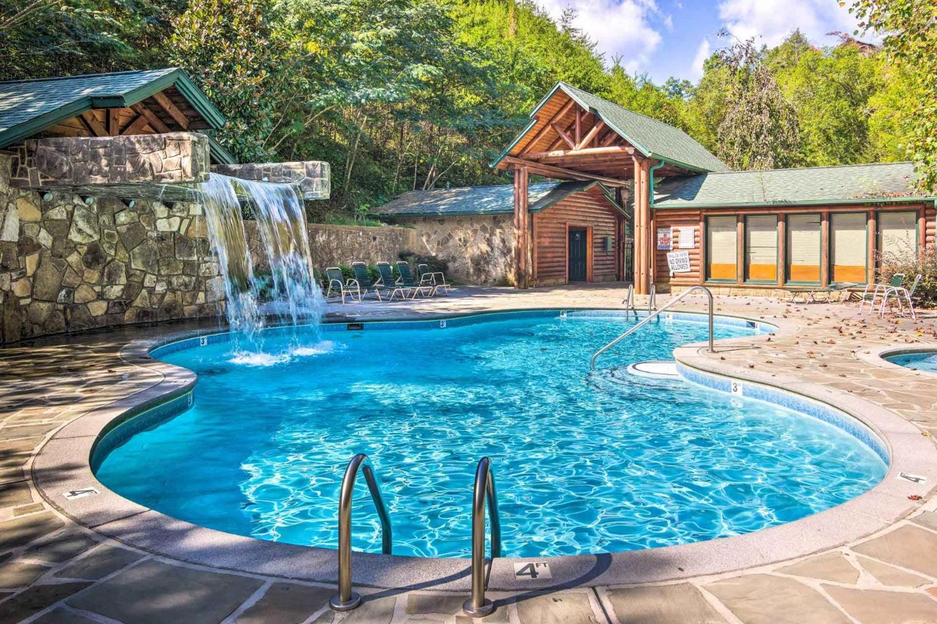 Dog Friendly, Romantic Mtn Getaway Hot Tub Pool Gatlinburg Eksteriør billede